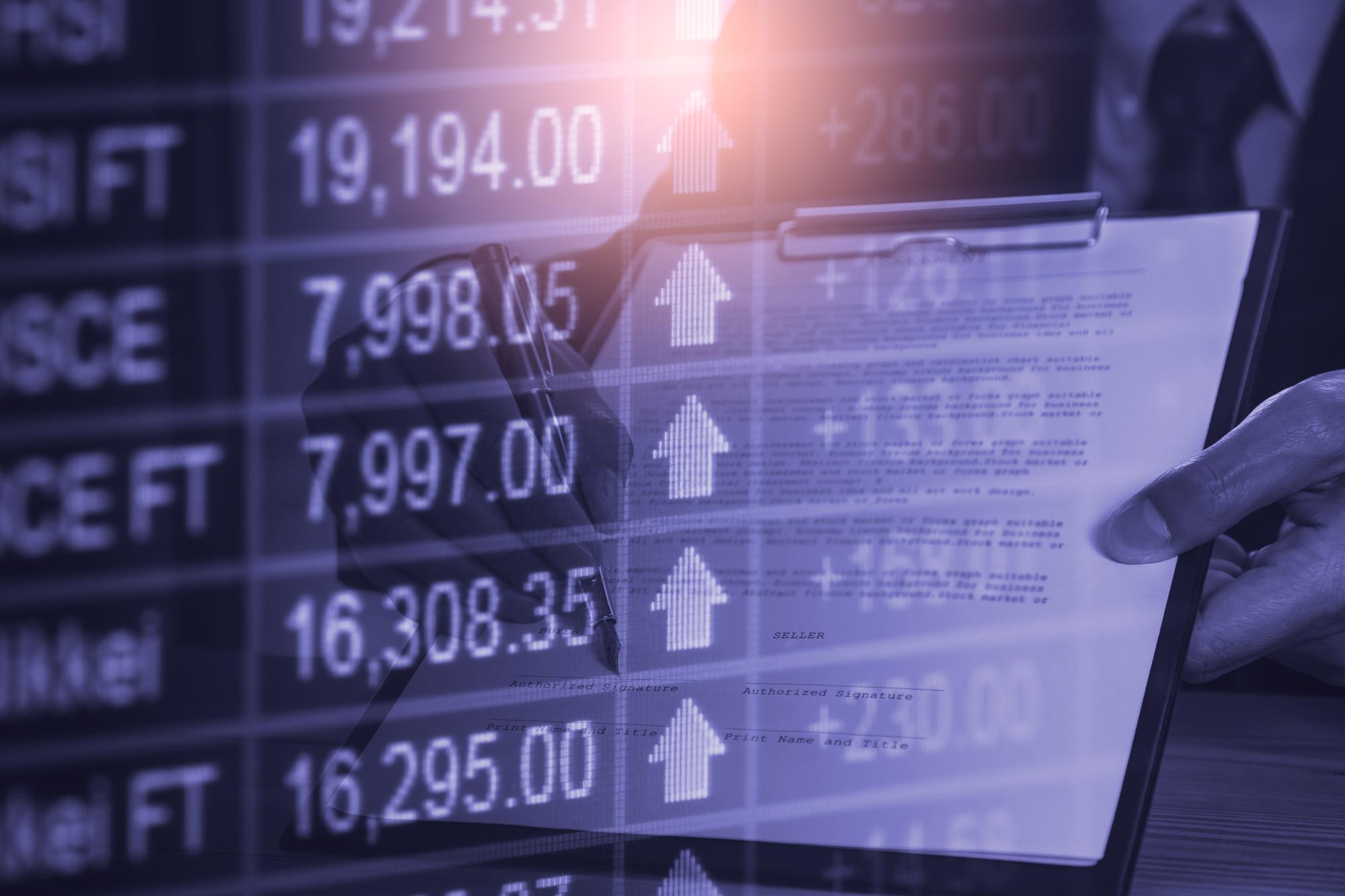 Gráfico do mercado de ações ou negociação forex e gráfico de velas adequado para o conceito de investimento financeiro