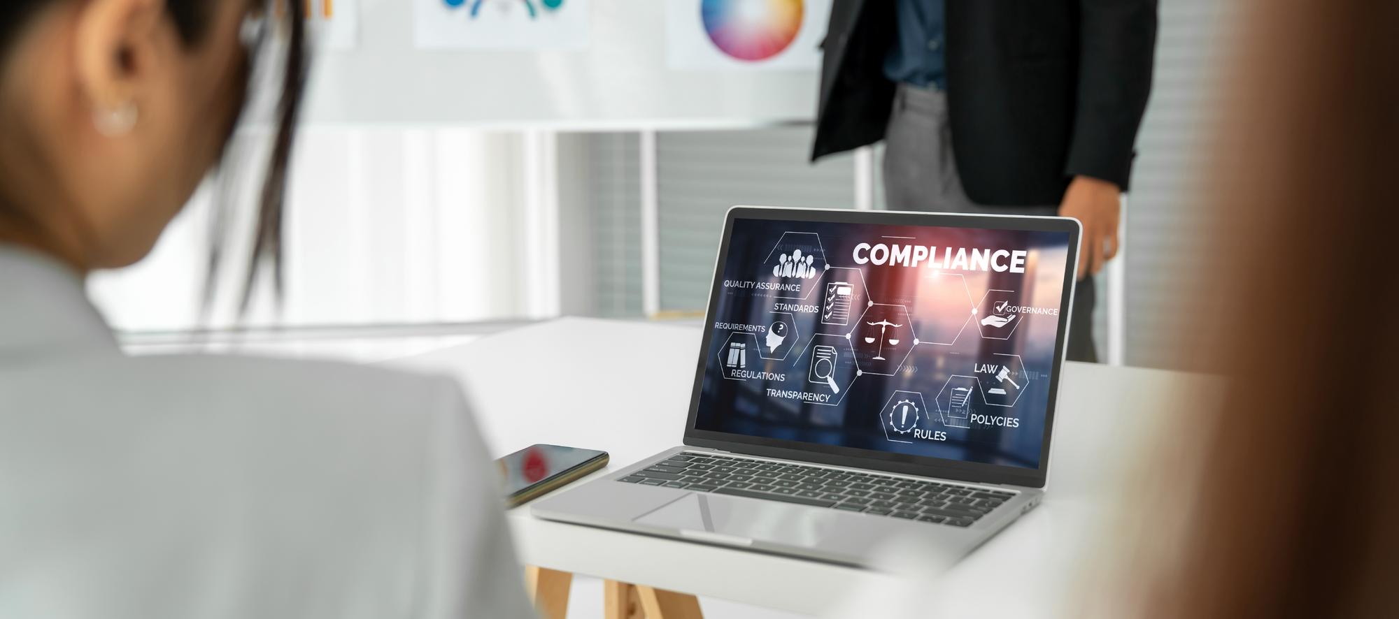 Sistema de conformidade para negócios corporativos on-line modernos