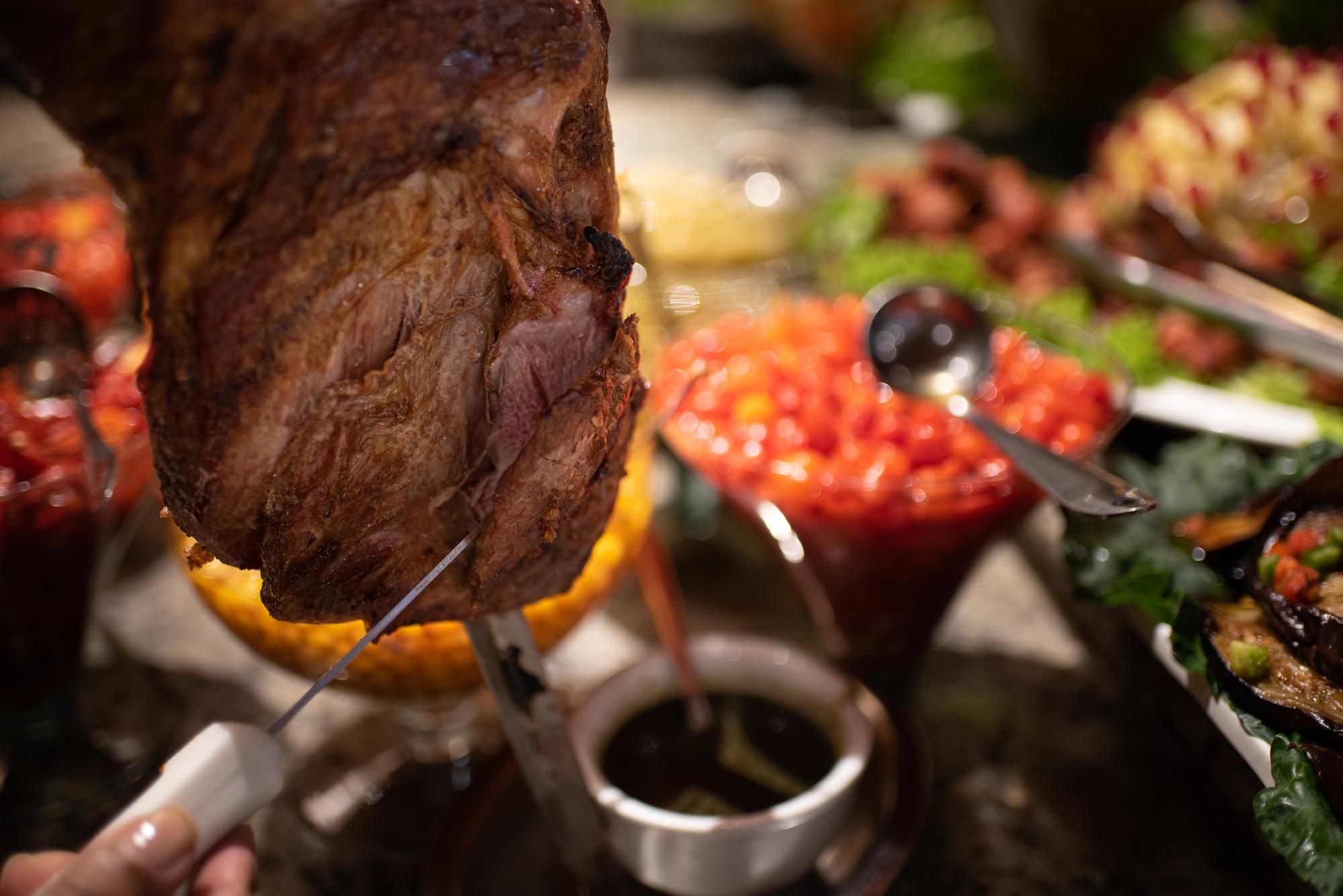Steakhouse de paleta de cordeiro grelhado
