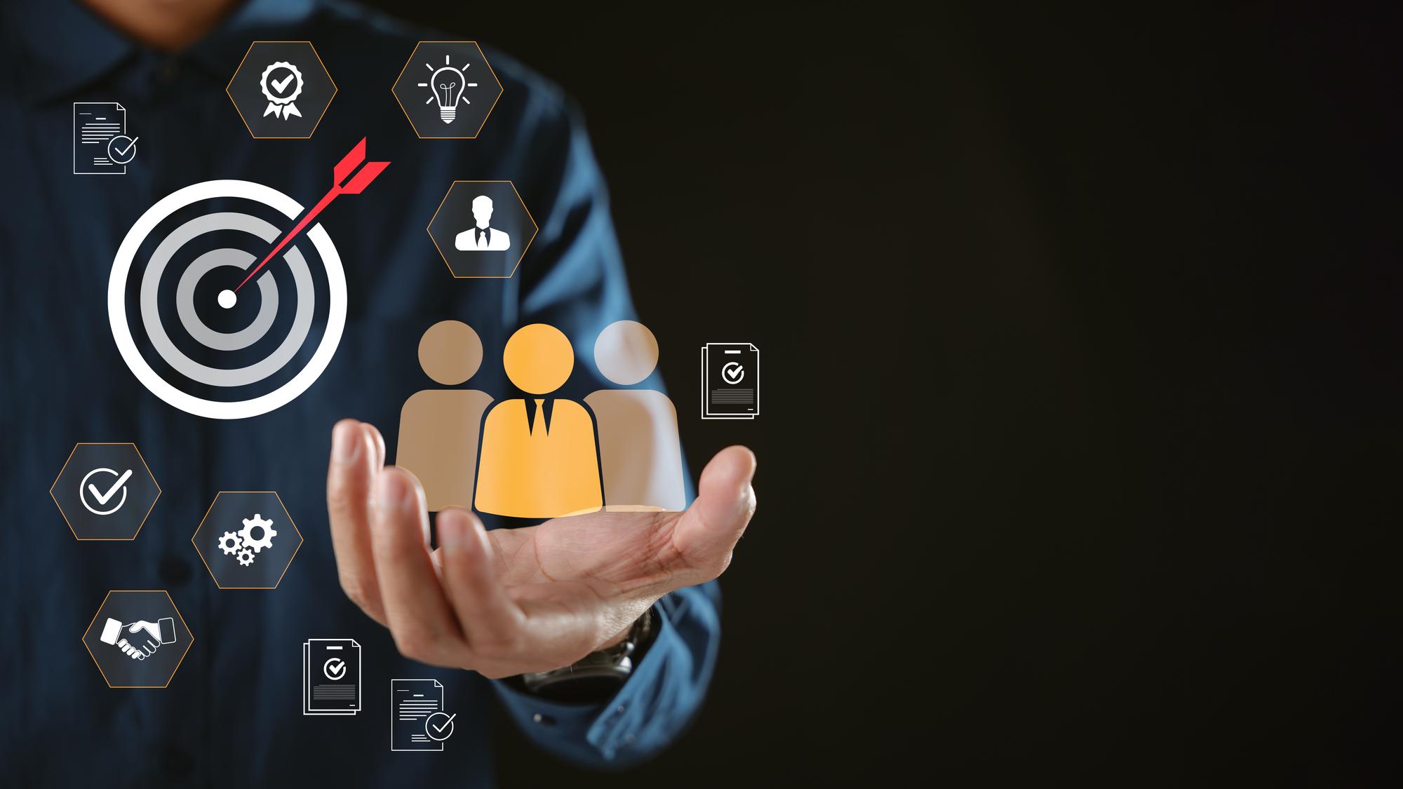 Digital, público-alvo, estratégia de marketing, foco no cliente, recursos humanos, inovação empresarial, gestão de talentos, recrutamento via tecnologia, orientação para o crescimento profissional e sucesso